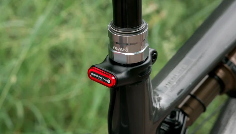 TL3 MINI PRO SEATPOST CLAMP 12V