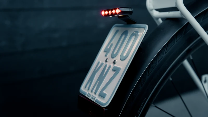 M99 TAIL LIGHT 45 km/h