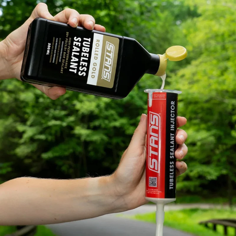 Stans NoTubes Rolled Gold Tubeless Tyre Sealant for Road and Gravel Bikes - 500ml Bottle