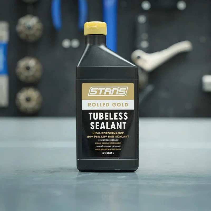Stans NoTubes Rolled Gold Tubeless Tyre Sealant for Road and Gravel Bikes - 500ml Bottle