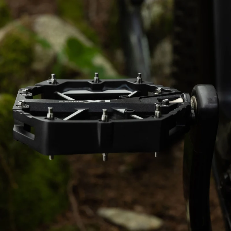 Shimano Deore XT PD-M8240 Flat Platform Mountain Bike Pedals