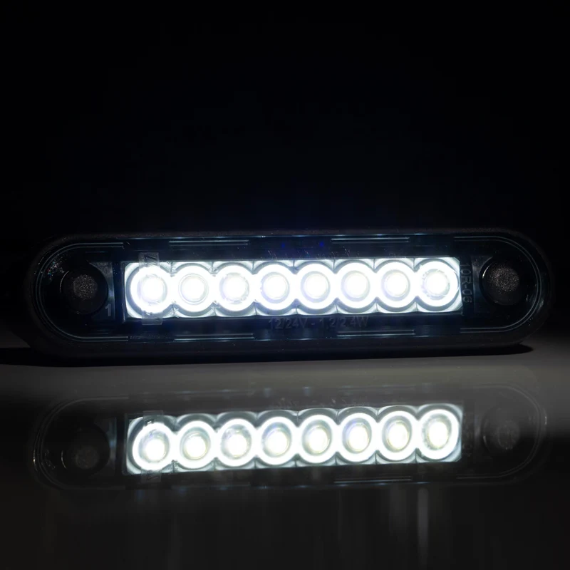 Fristom lange LED-Markierungsleuchten mit getöntem Glas