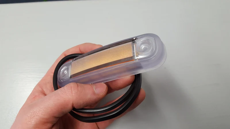 LED-Markierungsleuchte mit Neoneffekt und transparenter Dichtung / Bernstein