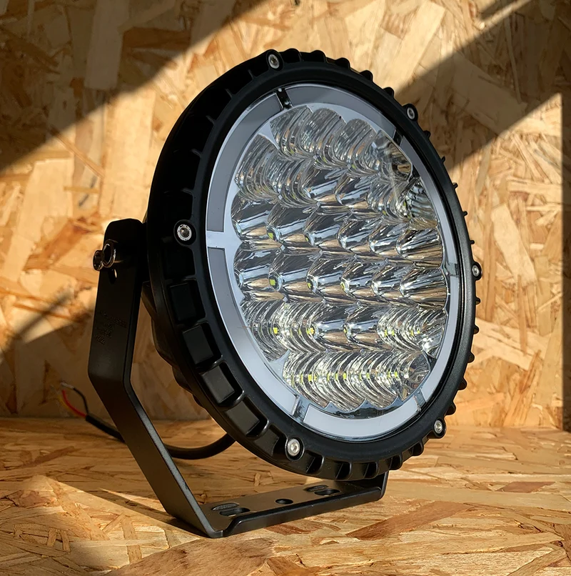 LED-Fernscheinwerfer mit Positionslicht Halo / 7.5"