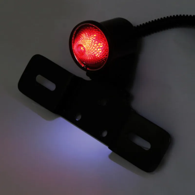 Rücklicht mit Kennzeichenhalter Old School 6 schwarz, Rot, mit KZL, E-geprüft