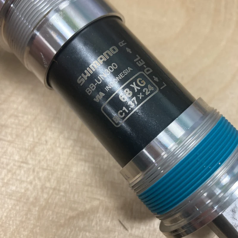 Shimano BB-UN300 68 x 127.5mm Bike Bottom Bracket Bearing