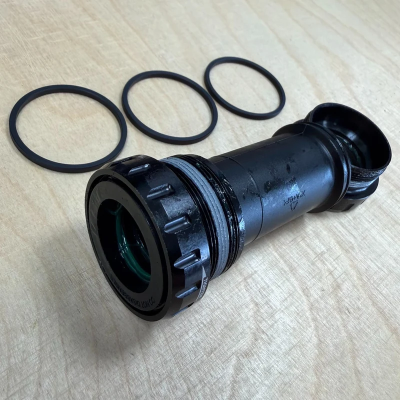 Shimano Bottom Bracket 68/73mm Threaded BB-MT801 68/73mm
