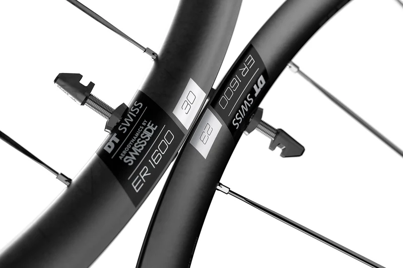 DT Swiss 28", Alu, sw, CL ,142/12mm TA, Shim.RD11 HR DT Swiss ER1600 Spline 30 DB 28"/22mm