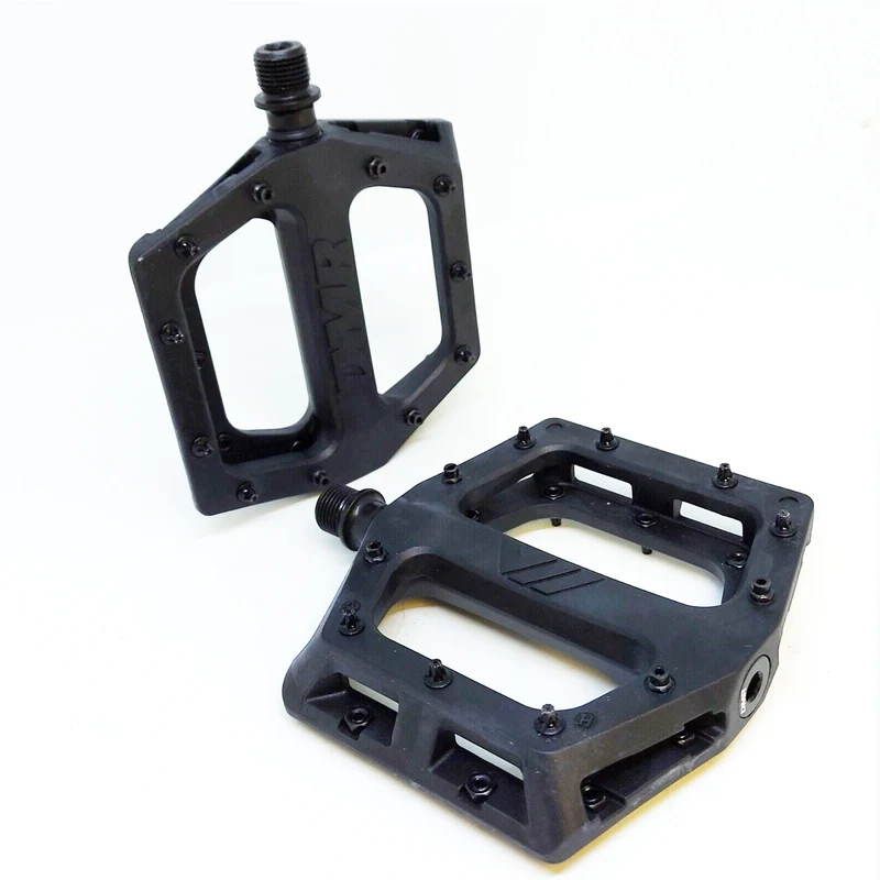 DMR V11 Flat 9/16 Inch Platform Bike Pedals Black