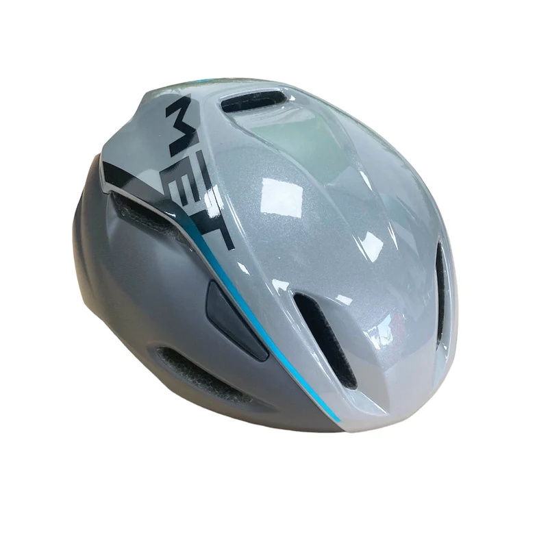 MET Manta Cycling Helmet