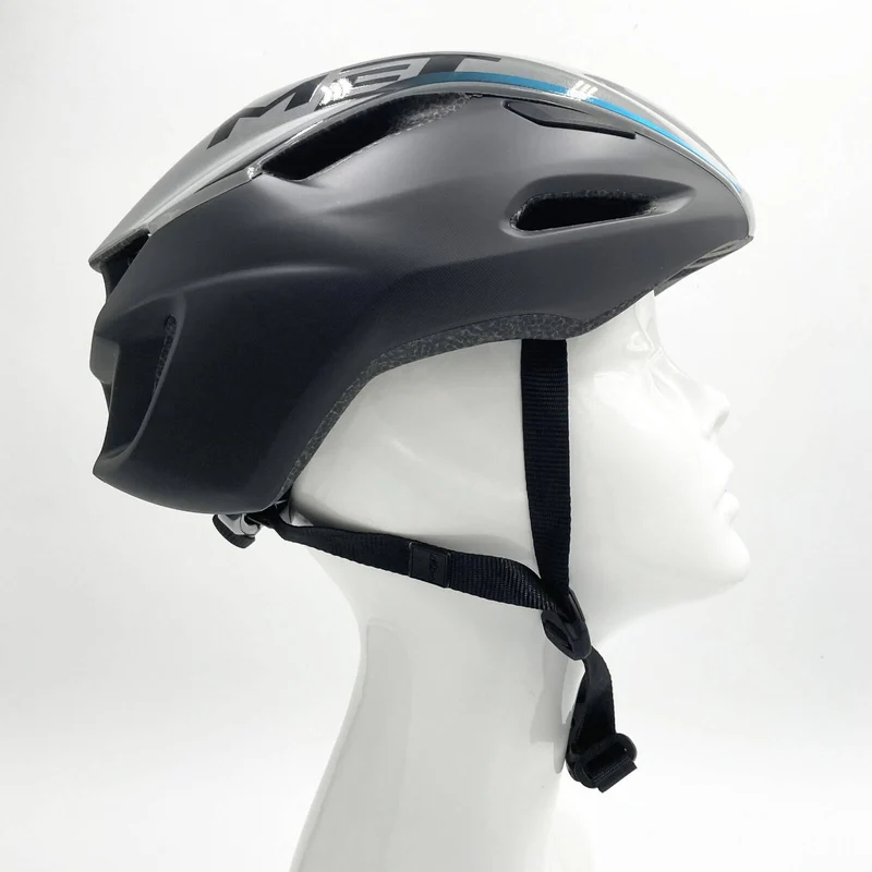 MET Manta Cycling Helmet