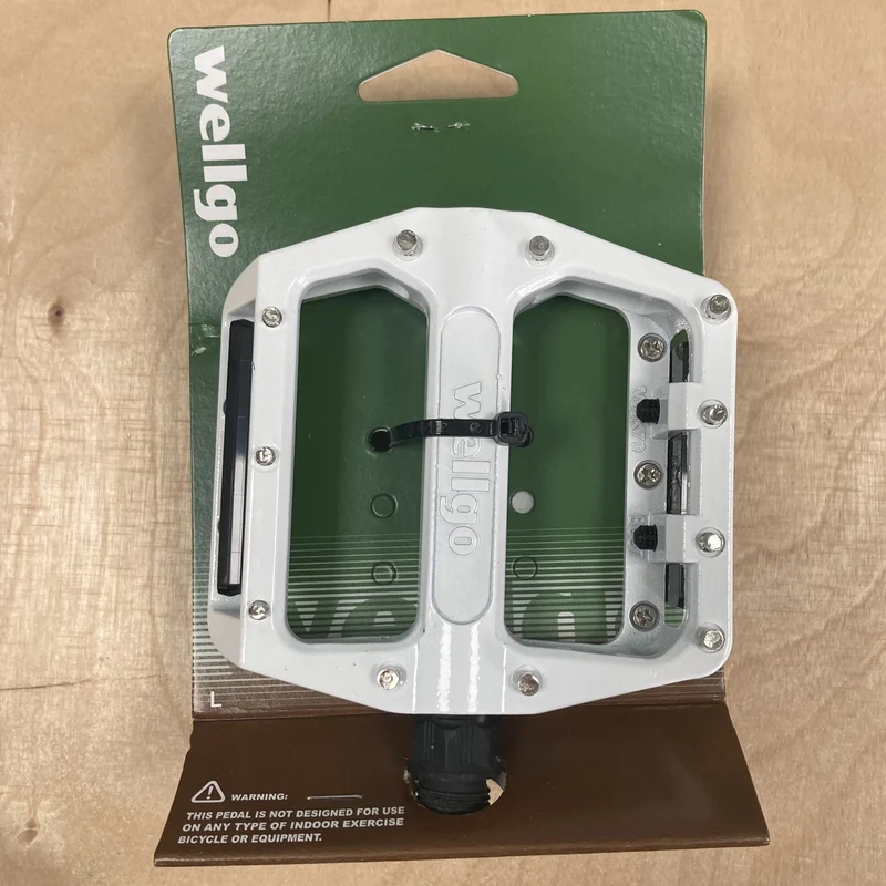 Wellgo B087U 9/16 Inch Platform Bike Pedals