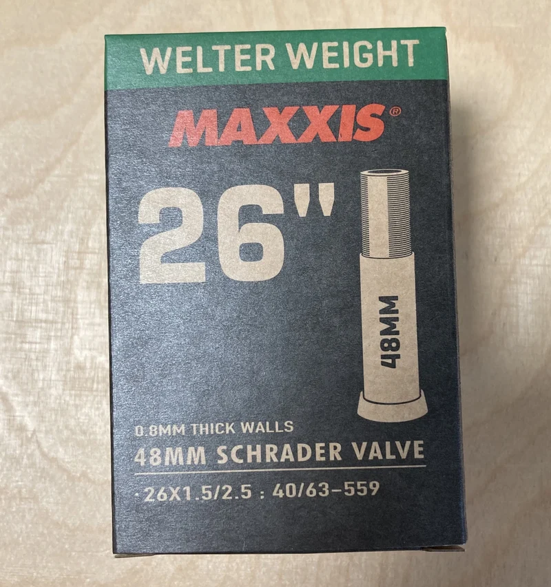Maxxis Welterwight 26 x 2.2-2.5 26 Inch Schrader Valve Bike Inner Tube 32mm