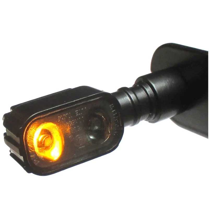 LED-Blinker mit Rück- & Bremslicht Progress-Line Fluted 3in1, Schwarz, E-geprüft