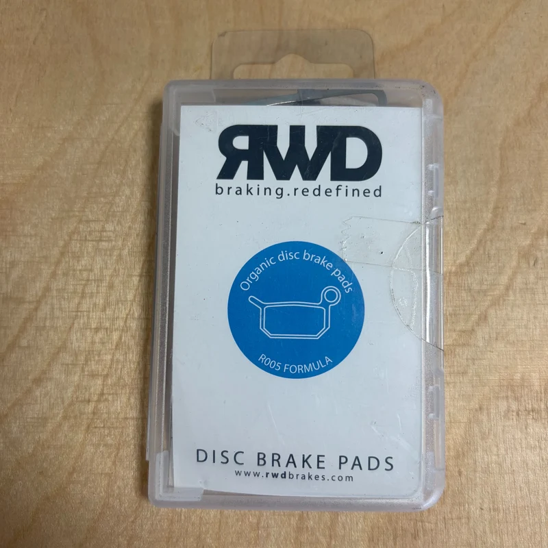 Formula B4 Disc Brake Pads Organic (RWD R005)