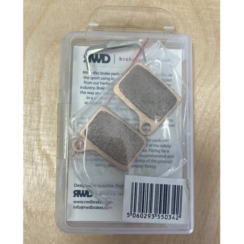 Shimano Deore Disc Brake Pads Sintered - Fits M555 / Nexave C901 (RWD R006)