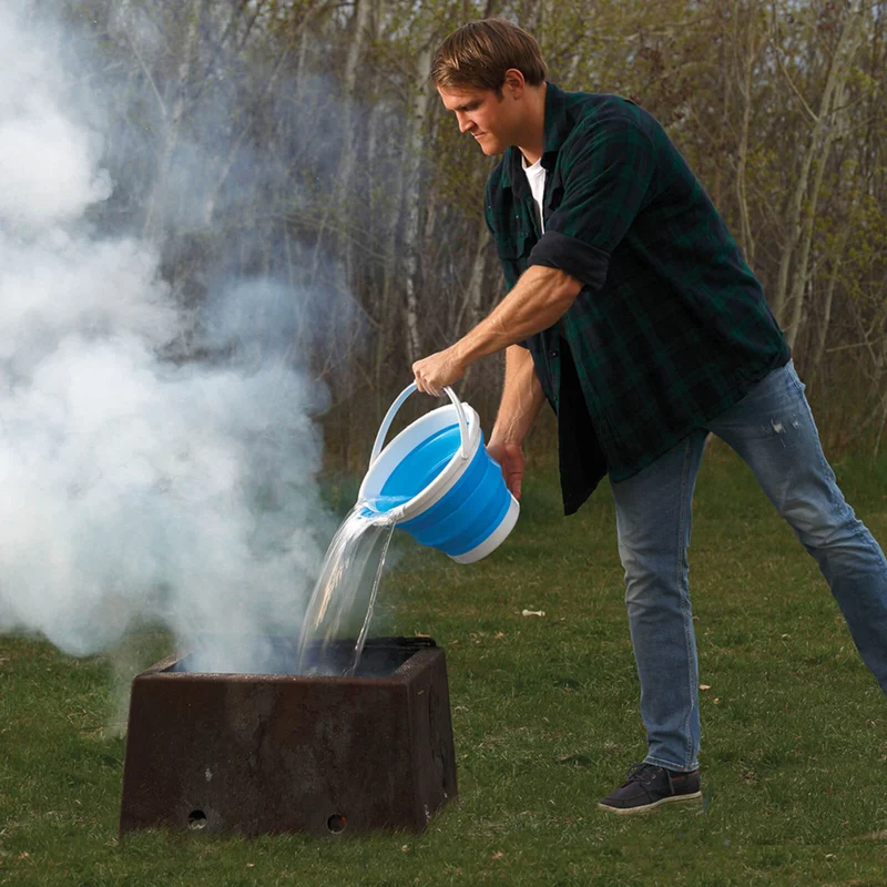Coghlan's Collapsible Camping Bucket