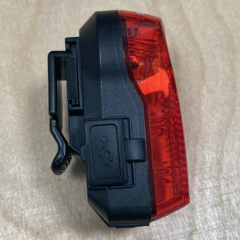 Rear Bike Light Smart Superflash 0.5W Rechargeable Black